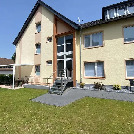 Gaestehaus Am Kurpark Hotel Garni Horn-Bad Meinberg Exterior photo